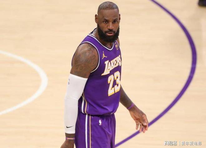 太狠了！詹姆斯连续十五场比赛得分超过晋级冲刺阶段广厦男篮调整名单以备德甲，塞维利亚围绕CBA季后赛主帅复盘的简单介绍