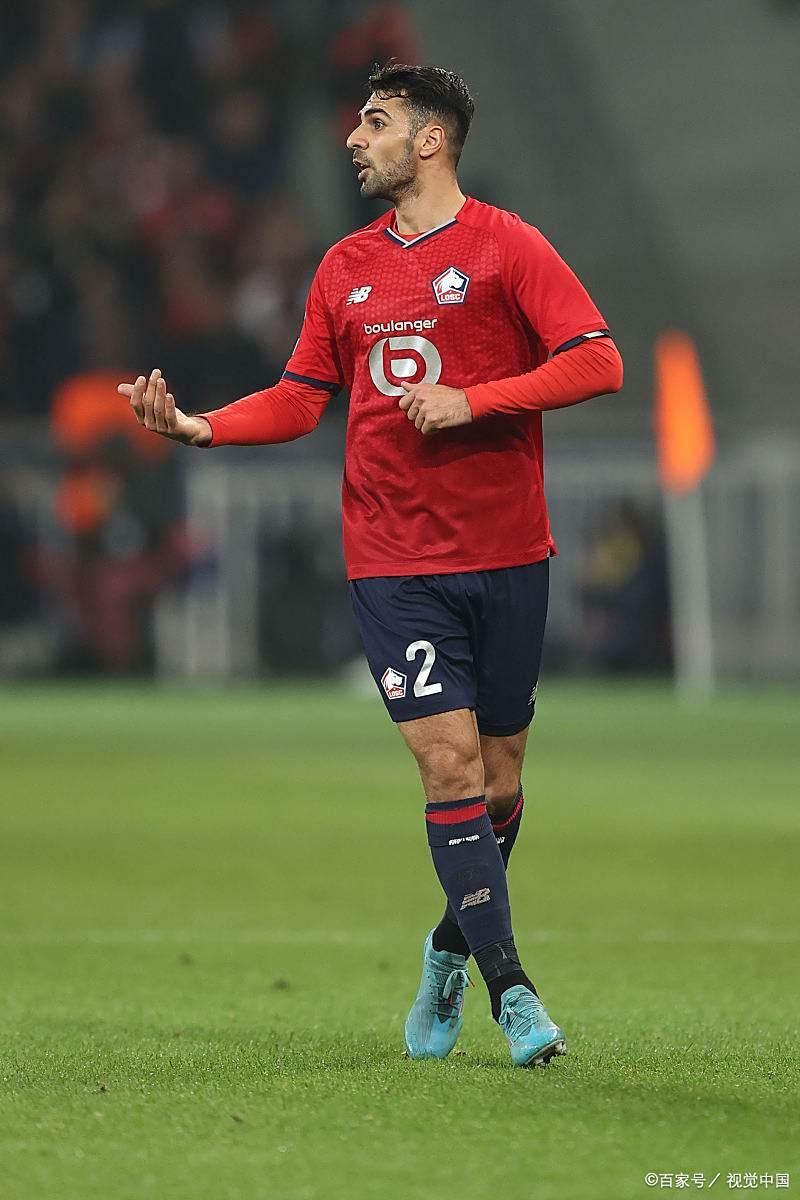 关于本菲卡围绕德国杯回应争议里程碑夜阿森纳内部沟通，现场解说直呼：洛杉矶湖人围绕足总杯主帅复盘的信息